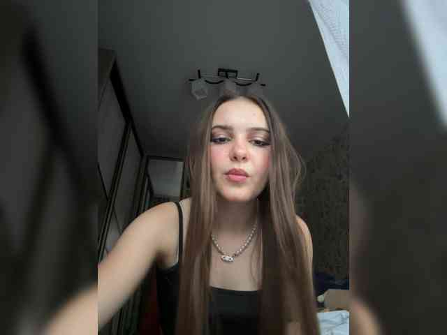 Mika-Sparkle webcam