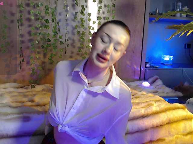linablooom live cam on BongaCams