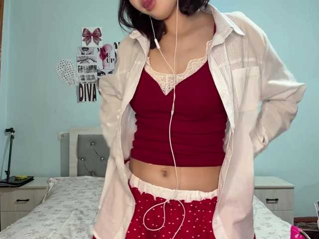 AntonettaMirto live cam on BongaCams