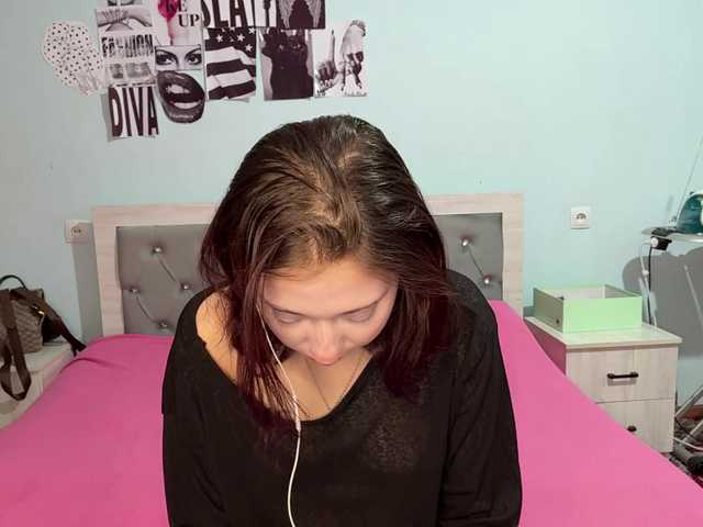 AntonettaMirto live cam on BongaCams