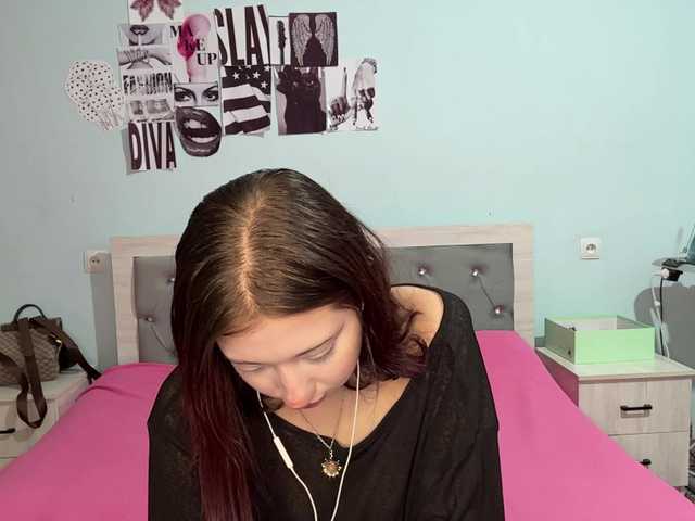 AntonettaMirto live cam on BongaCams