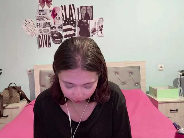AntonettaMirto live cam on BongaCams