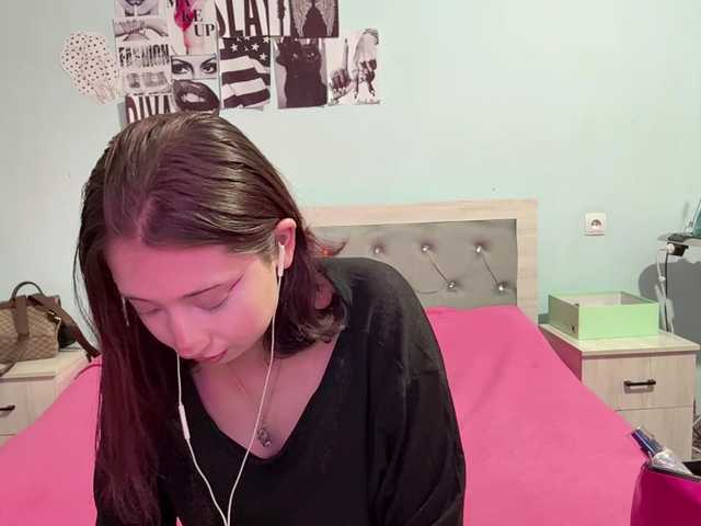 AntonettaMirto live cam on BongaCams