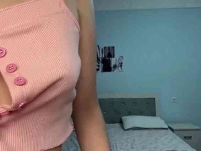 AntonettaMirto webcam