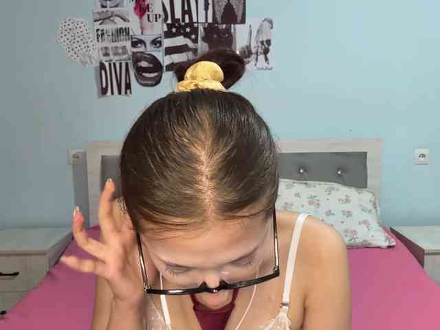 AntonettaMirto webcam