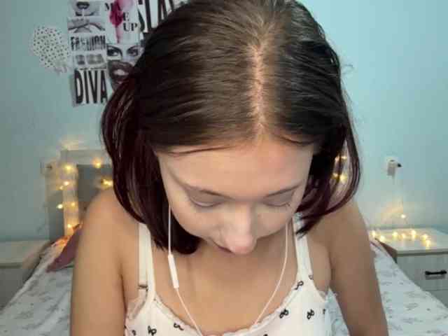 AntonettaMirto webcam