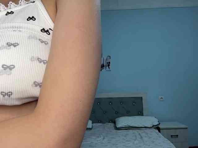 AntonettaMirto webcam