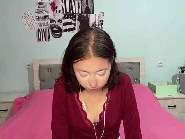 AntonettaMirto webcam