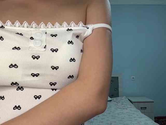 AntonettaMirto webcam