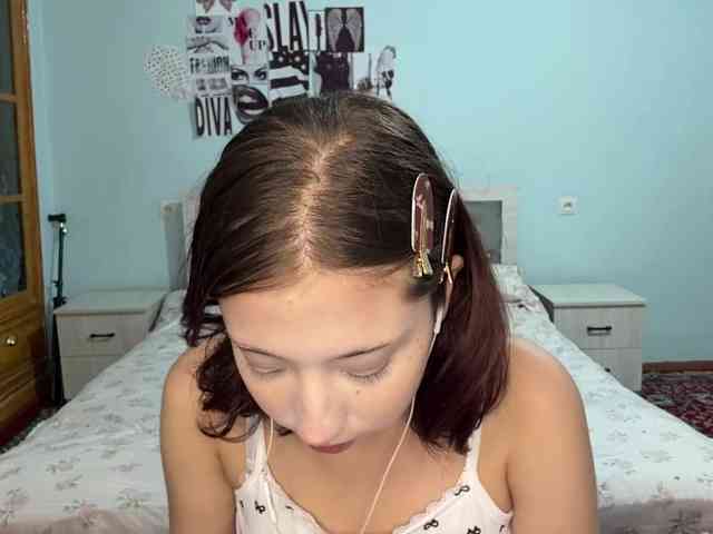 AntonettaMirto webcam