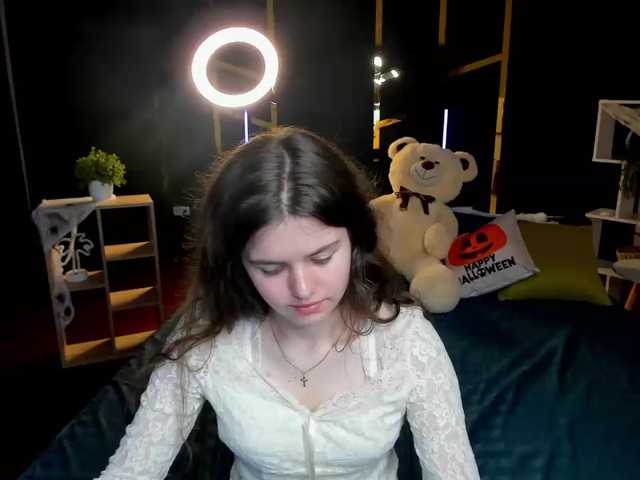 Lilith-BloomX live cam