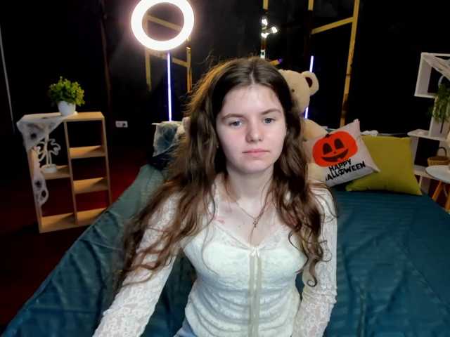 Lilith-BloomX live cam preview