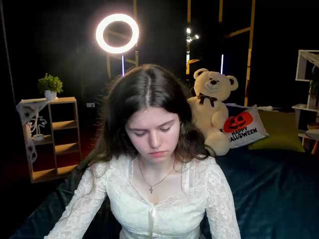 Lilith-BloomX live cam