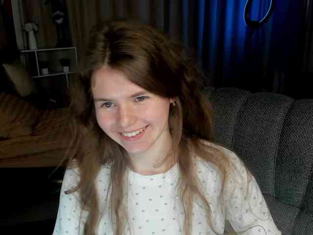Lilith-BloomX webcam