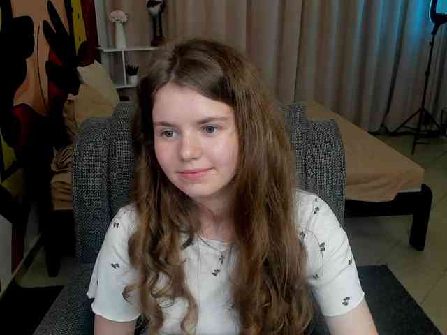 Lilith-BloomX webcam