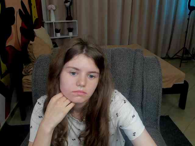 Lilith-BloomX webcam