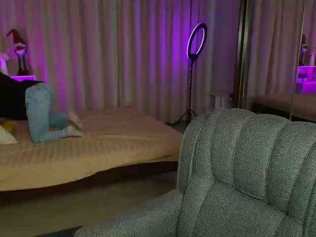 Lilith-BloomX webcam
