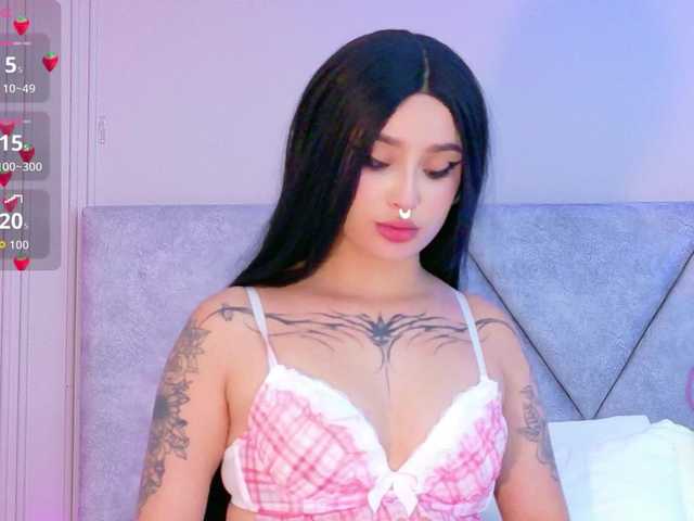 CloeeMiller live cam on BongaCams