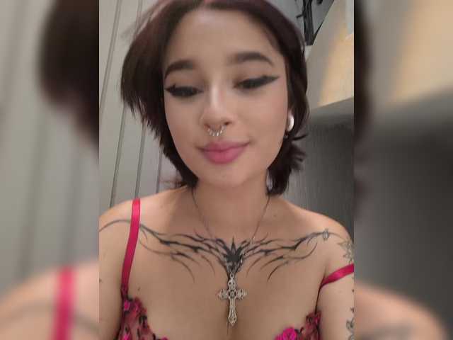 CloeeMiller live cam on BongaCams
