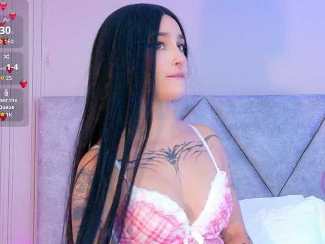 CloeeMiller live cam on BongaCams