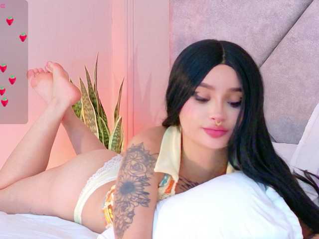 CloeeMiller live cam on BongaCams