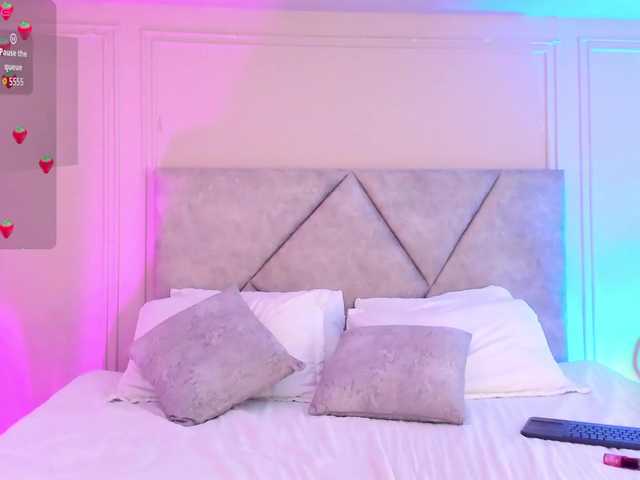CloeeMiller live cam on BongaCams