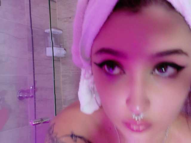CloeeMiller live cam on BongaCams
