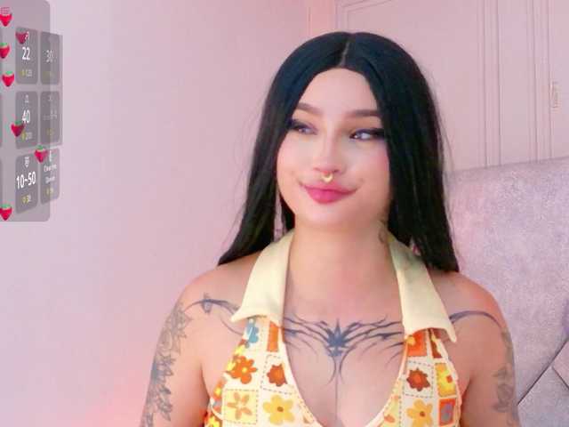 CloeeMiller live cam on BongaCams
