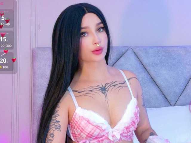 CloeeMiller live cam on BongaCams