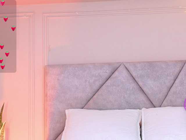 CloeeMiller live cam on BongaCams