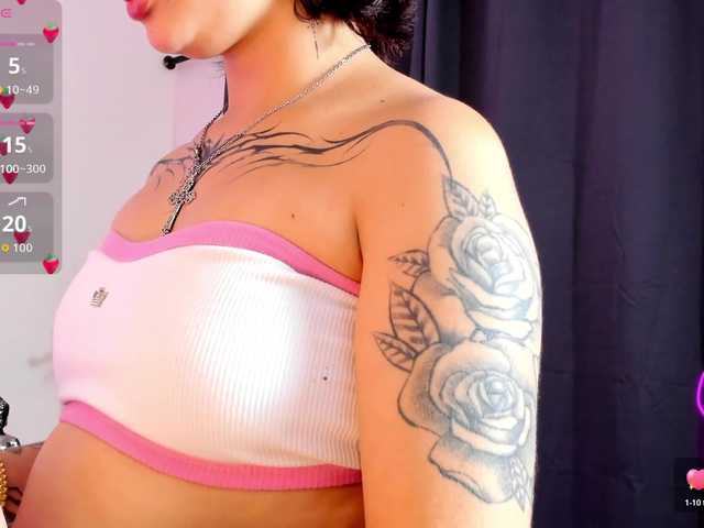 CloeeMiller live cam on BongaCams