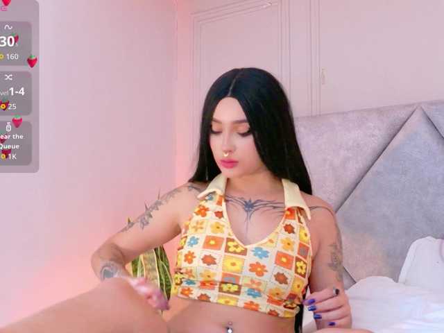 CloeeMiller live cam on BongaCams