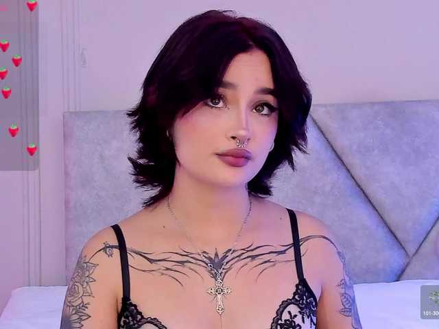 CloeeMiller live cam on BongaCams