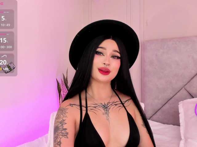 CloeeMiller live cam on BongaCams