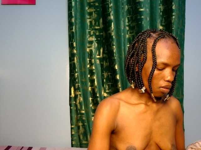 Pinkslut25 live cam preview