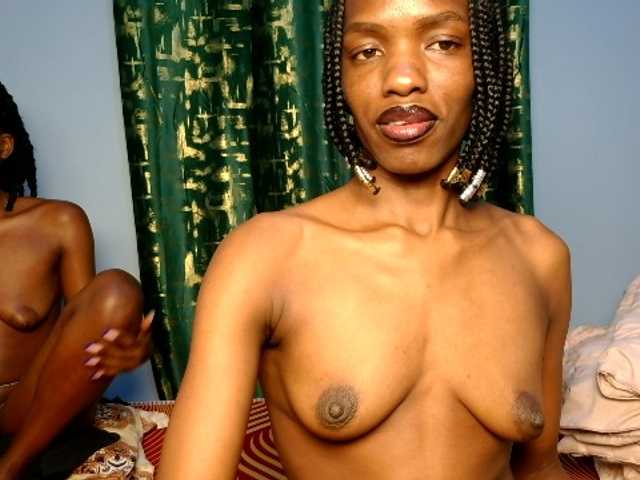 Pinkslut25 live cam on BongaCams