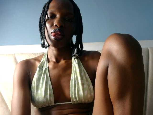 Pinkslut25 live cam on BongaCams