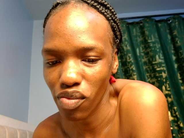 Pinkslut25 live cam on BongaCams