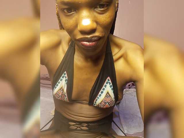 Pinkslut25 webcam
