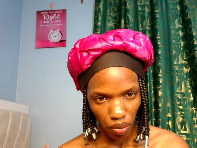 Pinkslut25 live cam on BongaCams