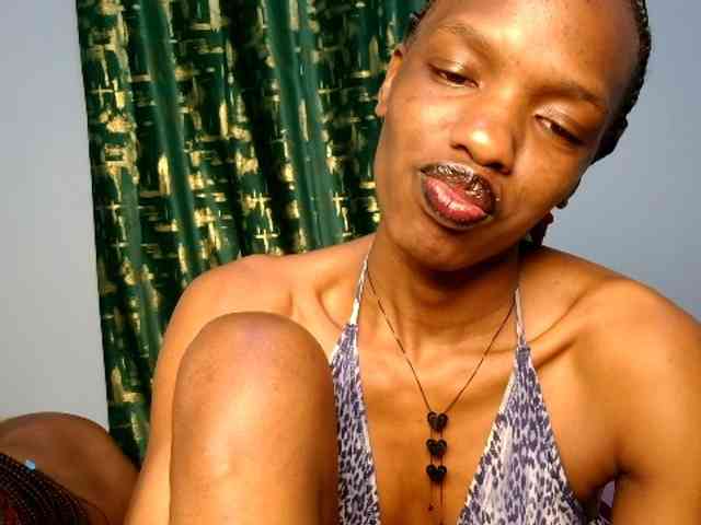 Pinkslut25 webcam