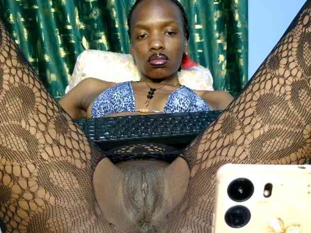 Pinkslut25 webcam