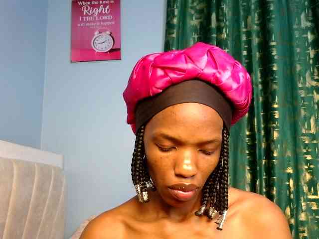 Pinkslut25 webcam