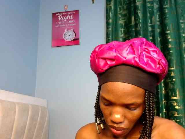 Pinkslut25 webcam