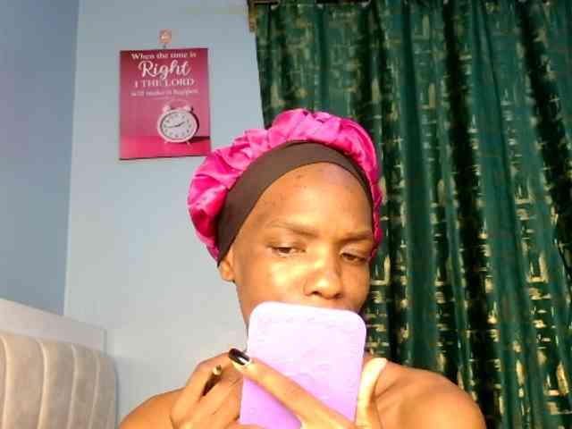 Pinkslut25 webcam