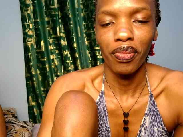 Pinkslut25 webcam