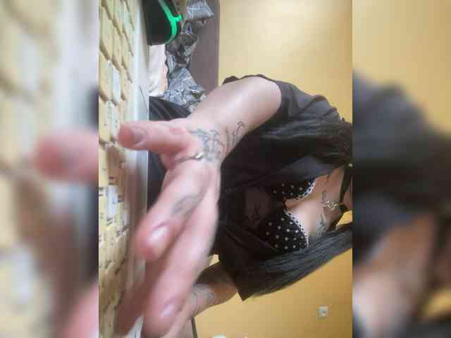 Maya999 webcam