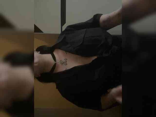 Maya999 webcam