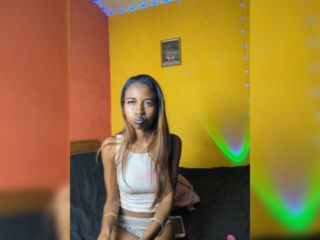 Nathascha live cam on BongaCams