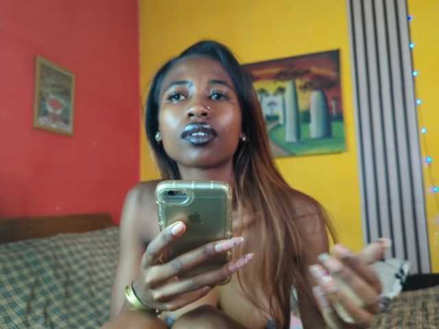 Nathascha live cam on BongaCams